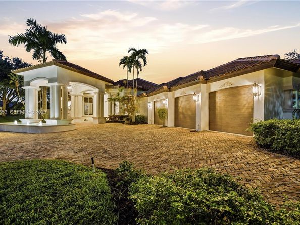 3520 Paddock Rd, Weston FL 33331