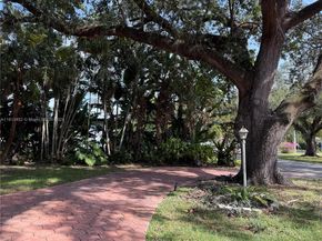 511 Oriole Ave, Miami Springs FL 33166