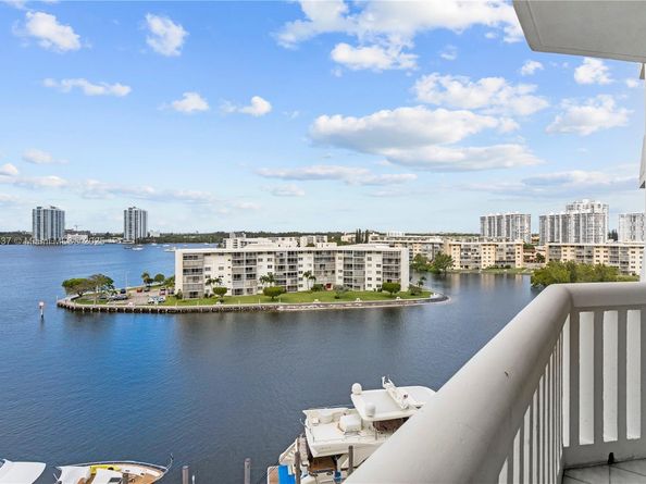 1000 W Island Blvd 812, Aventura FL 33160