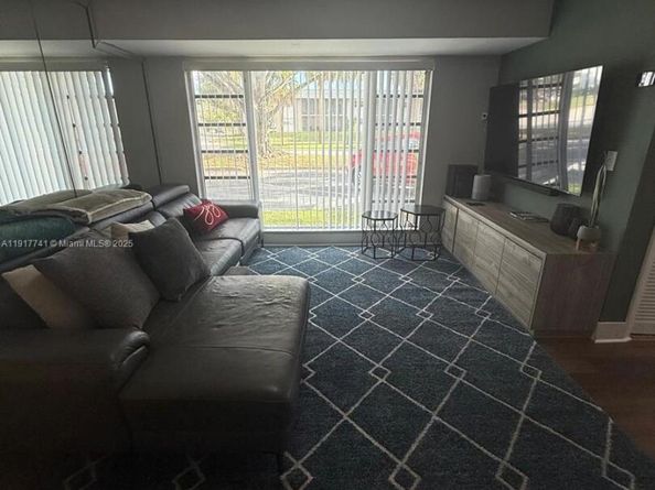 8123 Lagos De Campo Blvd A2, Tamarac FL 33321