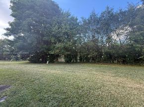 8123 Lagos De Campo Blvd A2, Tamarac FL 33321