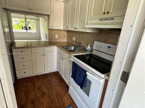 2701 NE 1st St 203, Pompano Beach FL 33062