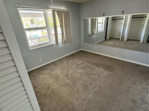 2701 NE 1st St 203, Pompano Beach FL 33062