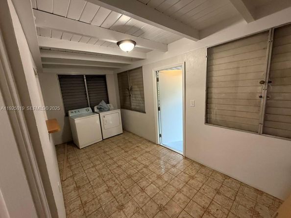 2459 NW 28th Street, Miami FL 33142