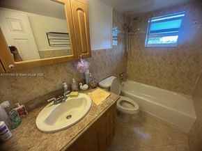 1830 Dixieanna St 301, Hollywood FL 33020