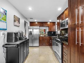 8411 Lagos De Campo Blvd 110U, Tamarac FL 33321