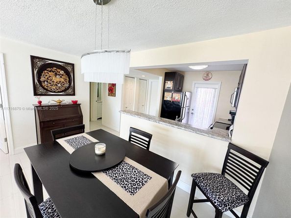 2600 Diana Dr 209, Hallandale Beach FL 33009