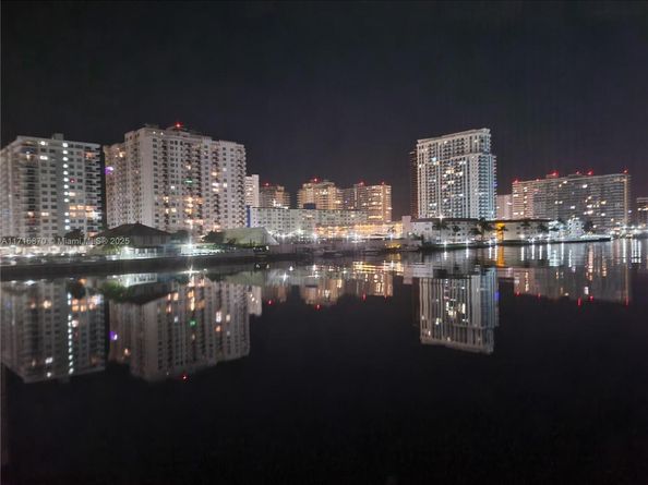 2600 Diana Dr 209, Hallandale Beach FL 33009