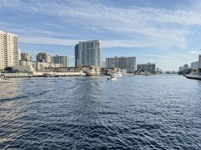 2600 Diana Dr 209, Hallandale Beach FL 33009