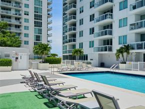 1861 NW North River Dr 3, Miami FL 33125