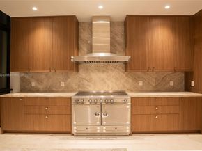 6716 San Vicente St, Coral Gables FL 33146