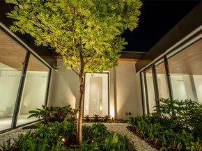6716 San Vicente St, Coral Gables FL 33146