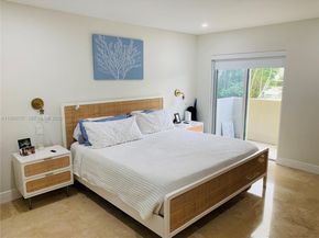 6815 Edgewater Dr 105, Coral Gables FL 33133