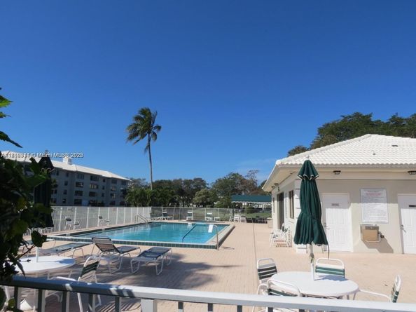 6061 Balboa Cir 304, Boca Raton FL 33433