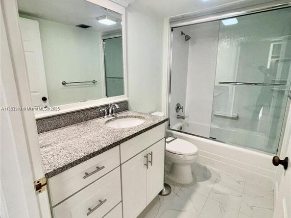 6061 Balboa Cir 304, Boca Raton FL 33433