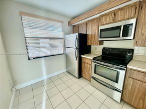 6061 Balboa Cir 304, Boca Raton FL 33433