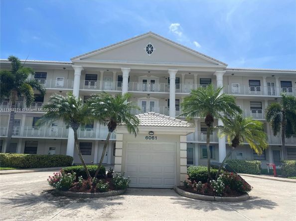 6061 Balboa Cir 304, Boca Raton FL 33433
