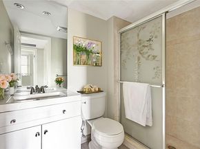 20100 W Country Club Dr 204, Aventura FL 33180