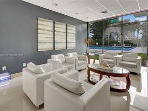 20100 W Country Club Dr 204, Aventura FL 33180