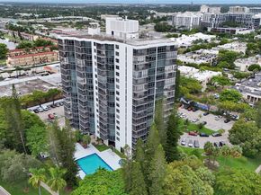 20100 W Country Club Dr 204, Aventura FL 33180