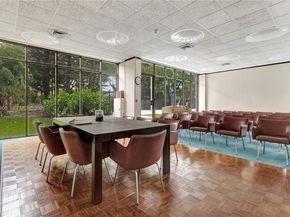 20100 W Country Club Dr 204, Aventura FL 33180