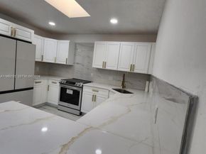 9088 SW 22nd St E, Boca Raton FL 33428