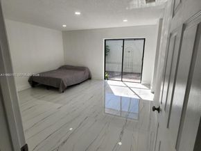 9088 SW 22nd St E, Boca Raton FL 33428