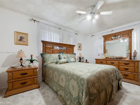 4235 SW 97th Ave, Miami FL 33165