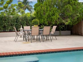 4235 SW 97th Ave, Miami FL 33165