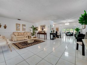 4235 SW 97th Ave, Miami FL 33165