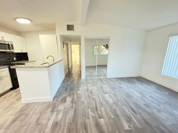 3245 NW 3rd St, Lauderhill FL 33311