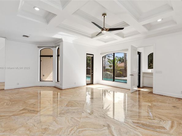 260 NE Wavecrest Ct, Boca Raton FL 33432