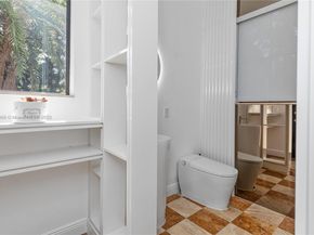 260 NE Wavecrest Ct, Boca Raton FL 33432