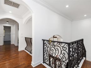 260 NE Wavecrest Ct, Boca Raton FL 33432