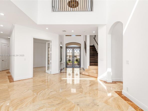 260 NE Wavecrest Ct, Boca Raton FL 33432