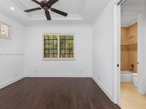 260 NE Wavecrest Ct, Boca Raton FL 33432