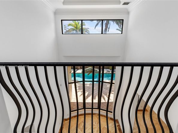 260 NE Wavecrest Ct, Boca Raton FL 33432