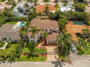 260 NE Wavecrest Ct, Boca Raton FL 33432