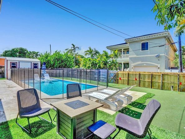 1305 Funston St, Hollywood FL 33019