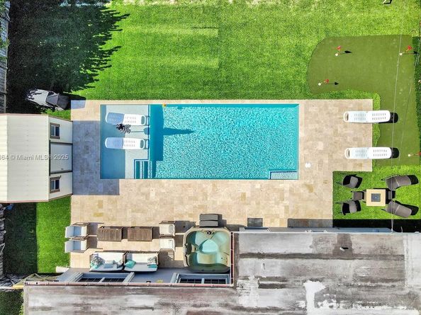 1305 Funston St, Hollywood FL 33019