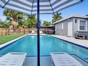 1305 Funston St, Hollywood FL 33019