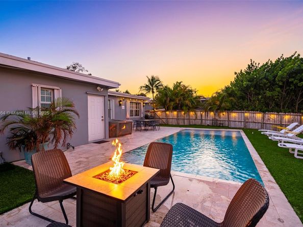 1305 Funston St, Hollywood FL 33019