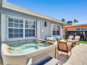 1305 Funston St, Hollywood FL 33019
