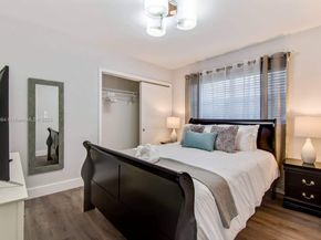 1305 Funston St, Hollywood FL 33019