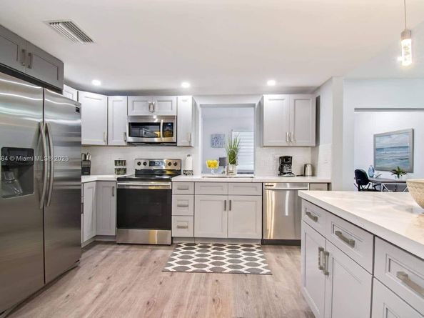 1305 Funston St, Hollywood FL 33019