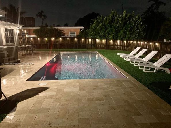 1305 Funston St, Hollywood FL 33019