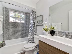 1305 Funston St, Hollywood FL 33019