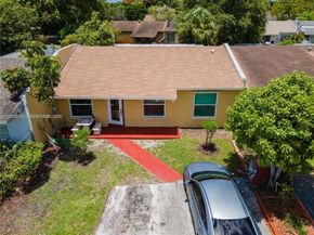 19458 NW 28th Pl, Miami Gardens FL 33056