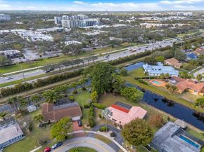 7541 SW 9th St, Plantation FL 33317