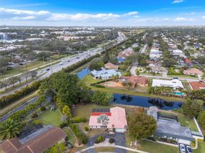 7541 SW 9th St, Plantation FL 33317